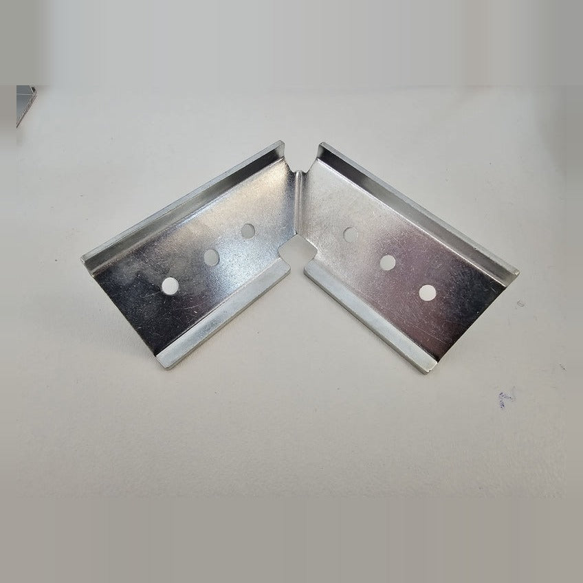 Vertical Profile Connector, 90 Degrees
